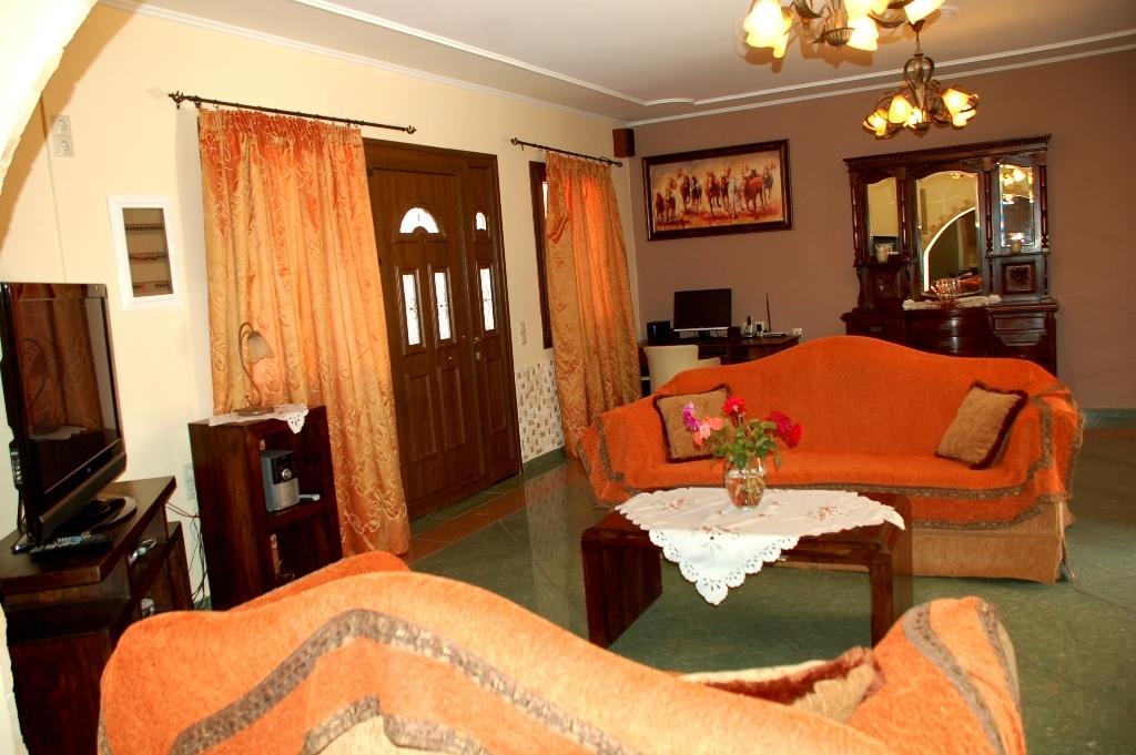 Paramonas Paramonas  Room photo